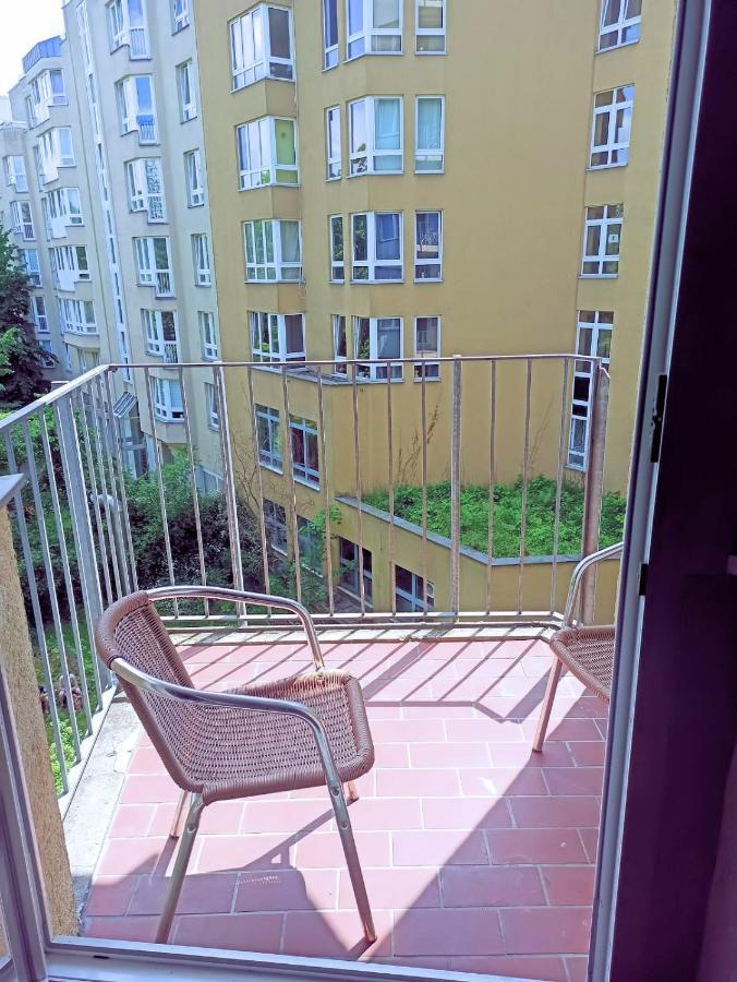 Puschkin Rooms Берлин Экстерьер фото