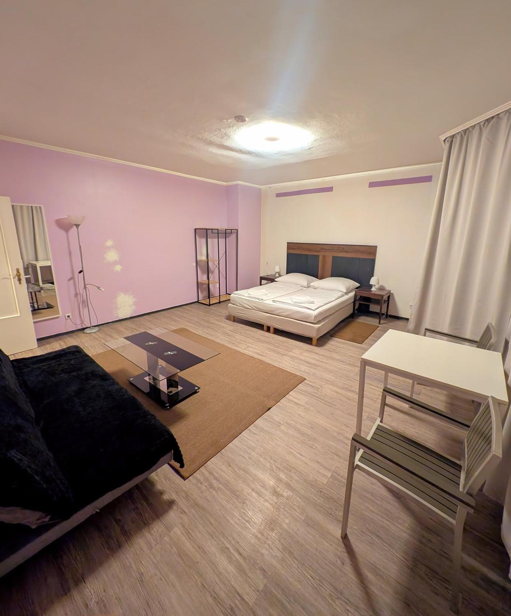 Puschkin Rooms Берлин Экстерьер фото